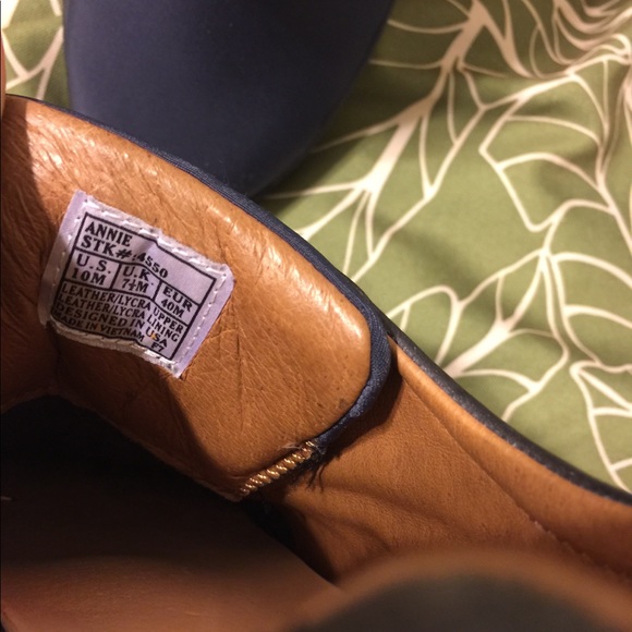 Dr. Comfort Shoes - Picture 3 of 3